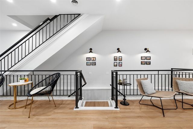 1912 Fox Way, South Side, PA 15203