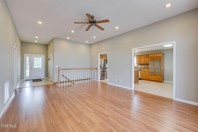115 Spider Barnes Road, Jonesborough, TN 37659