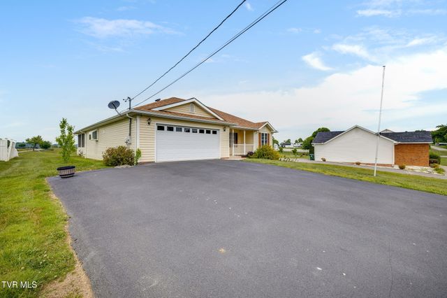 115 Spider Barnes Road, Jonesborough, TN 37659