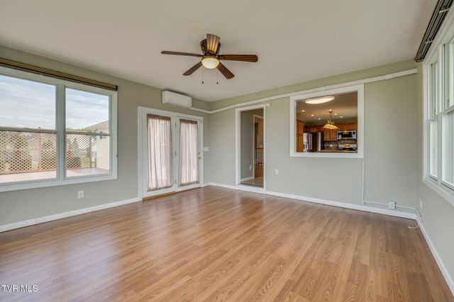 115 Spider Barnes Road, Jonesborough, TN 37659