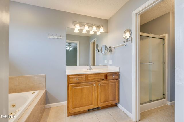 115 Spider Barnes Road, Jonesborough, TN 37659