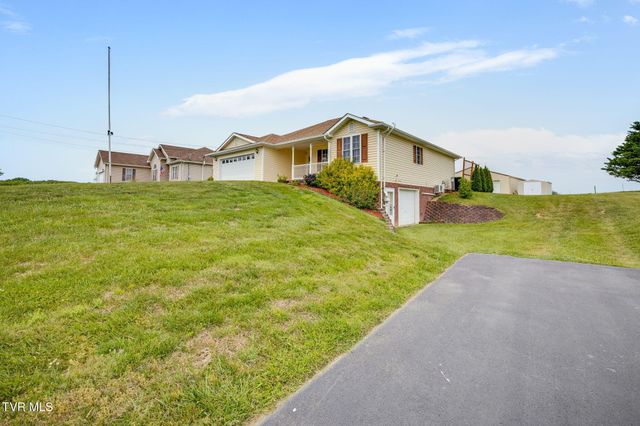 115 Spider Barnes Road, Jonesborough, TN 37659