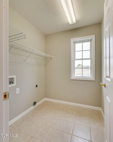 115 Spider Barnes Road, Jonesborough, TN 37659