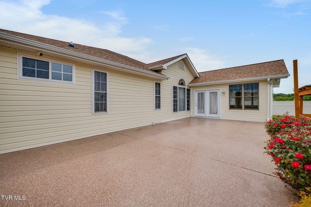 115 Spider Barnes Road, Jonesborough, TN 37659