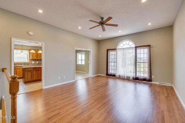 115 Spider Barnes Road, Jonesborough, TN 37659