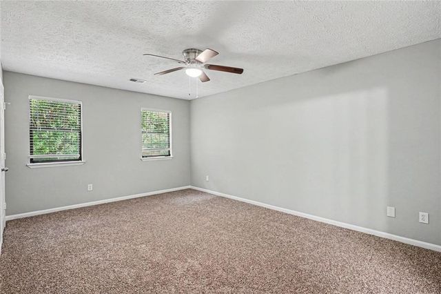 1304 Oakwood Road, Jonesboro, GA 30236
