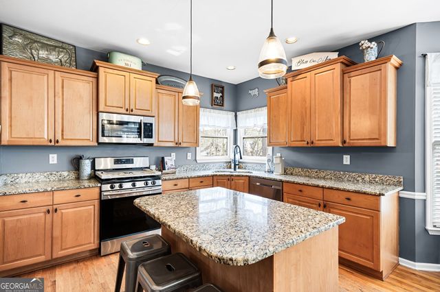 12 Heatherwood Trace, Acworth, GA 30101