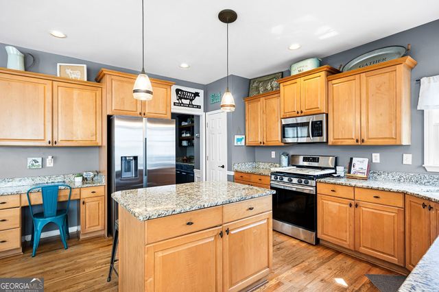 12 Heatherwood Trace, Acworth, GA 30101