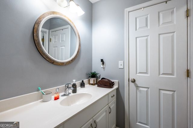 12 Heatherwood Trace, Acworth, GA 30101