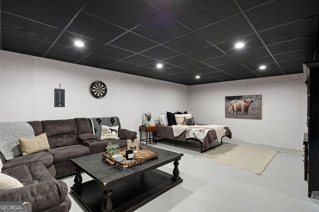 12 Heatherwood Trace, Acworth, GA 30101