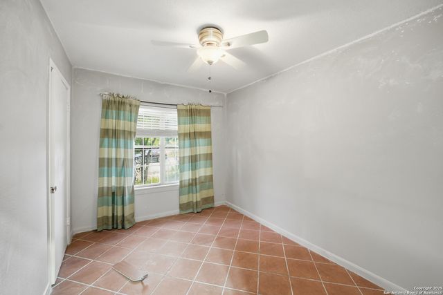 243 W Palfrey, San Antonio, TX 78223