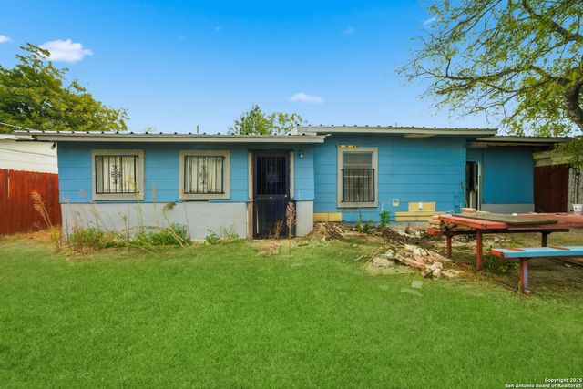 243 W Palfrey, San Antonio, TX 78223