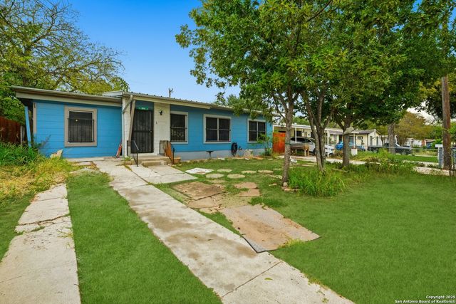 243 W Palfrey, San Antonio, TX 78223