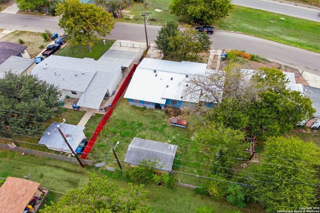 243 W Palfrey, San Antonio, TX 78223