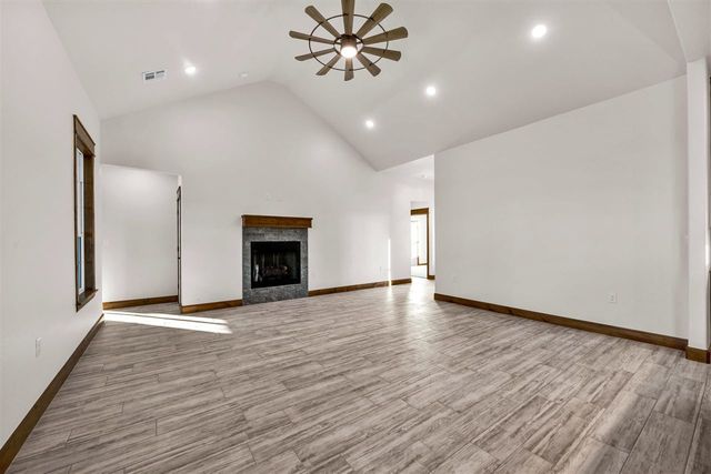 3522 Mesa Dr, Elgin, OK 73538