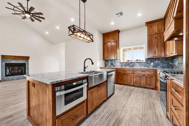 3522 Mesa Dr, Elgin, OK 73538