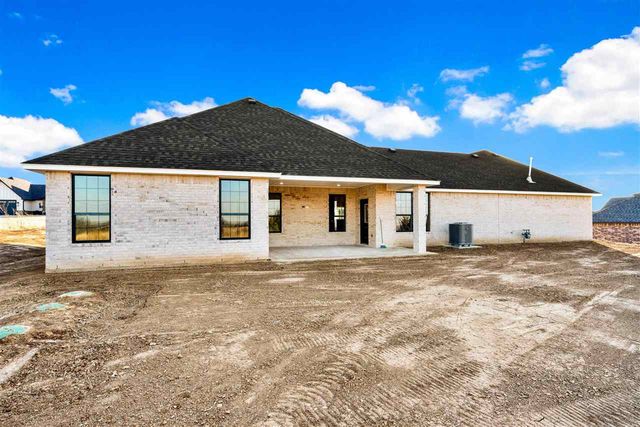 3522 Mesa Dr, Elgin, OK 73538