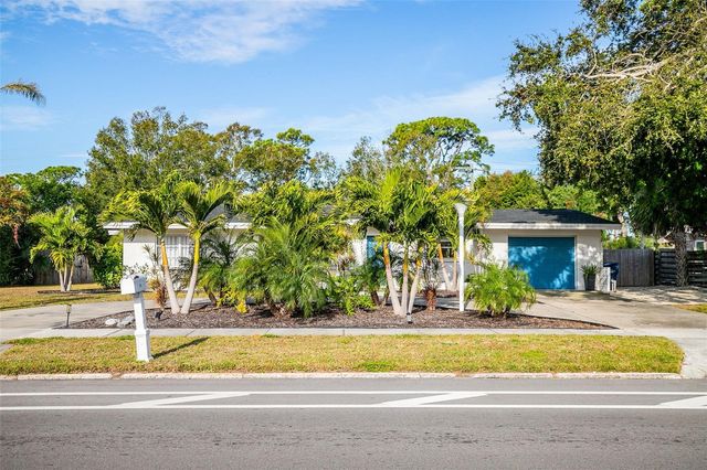 703 WHITFIELD AVENUE, Sarasota, FL 34243
