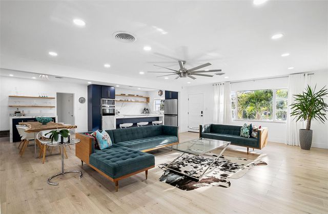 703 WHITFIELD AVENUE, Sarasota, FL 34243