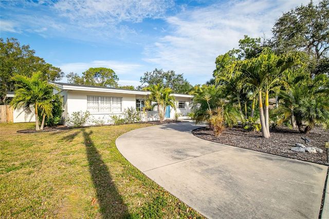 703 WHITFIELD AVENUE, Sarasota, FL 34243