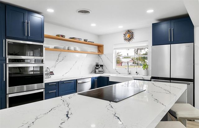 703 WHITFIELD AVENUE, Sarasota, FL 34243