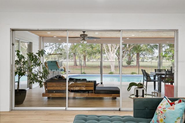 703 WHITFIELD AVENUE, Sarasota, FL 34243