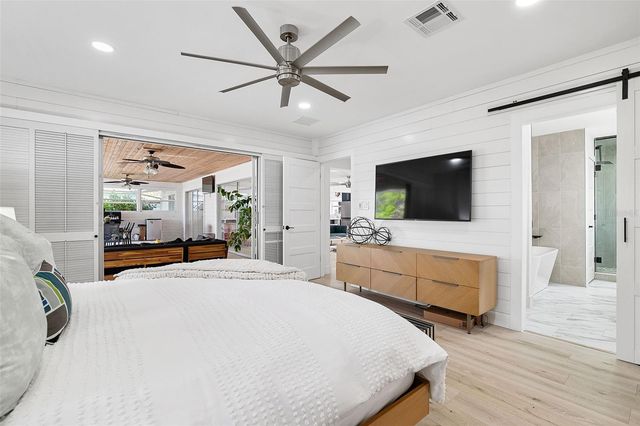 703 WHITFIELD AVENUE, Sarasota, FL 34243