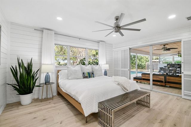 703 WHITFIELD AVENUE, Sarasota, FL 34243