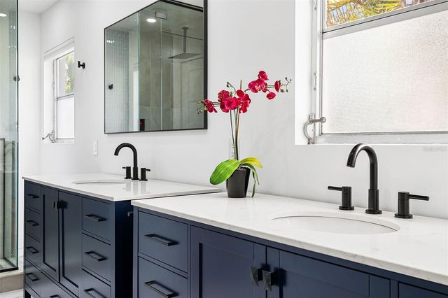 703 WHITFIELD AVENUE, Sarasota, FL 34243