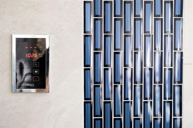 703 WHITFIELD AVENUE, Sarasota, FL 34243