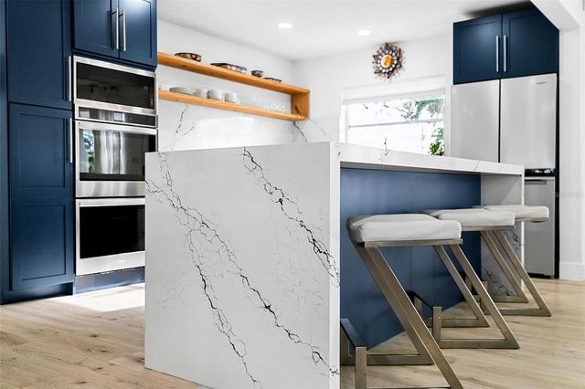 703 WHITFIELD AVENUE, Sarasota, FL 34243