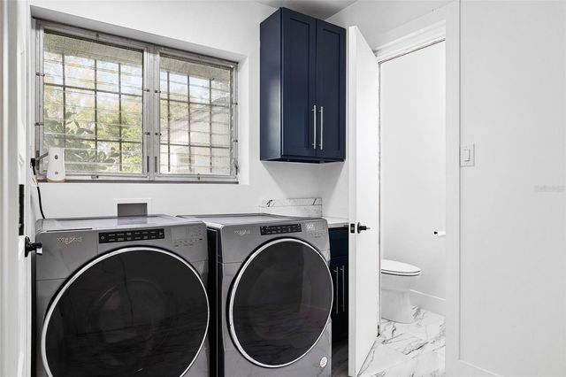 703 WHITFIELD AVENUE, Sarasota, FL 34243