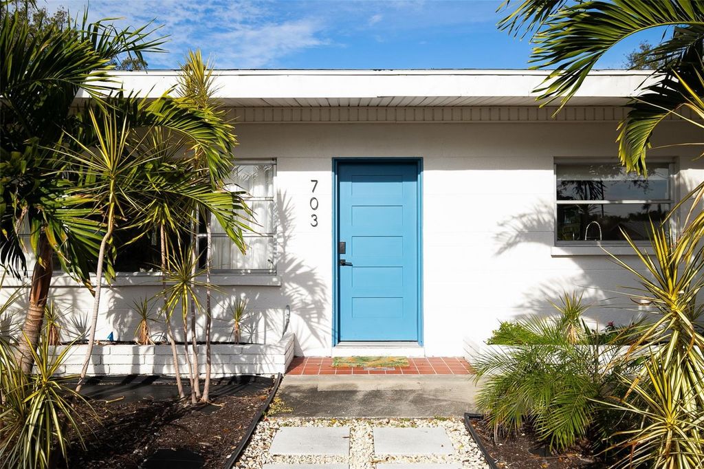 703 WHITFIELD AVENUE, Sarasota, FL 34243