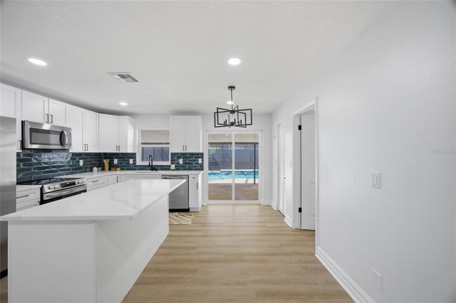 8803 VAN FLEET ROAD, Riverview, FL 33578