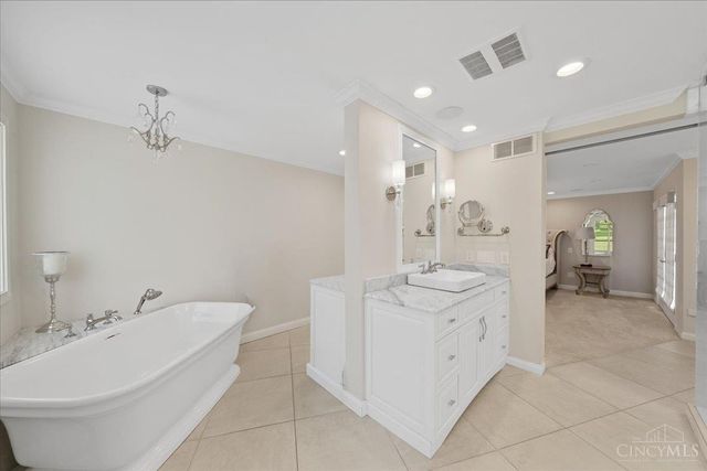 2558 Western Row Road, Deerfield Twp., OH 45039