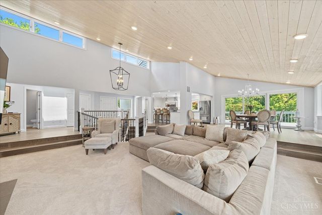 2558 Western Row Road, Deerfield Twp., OH 45039