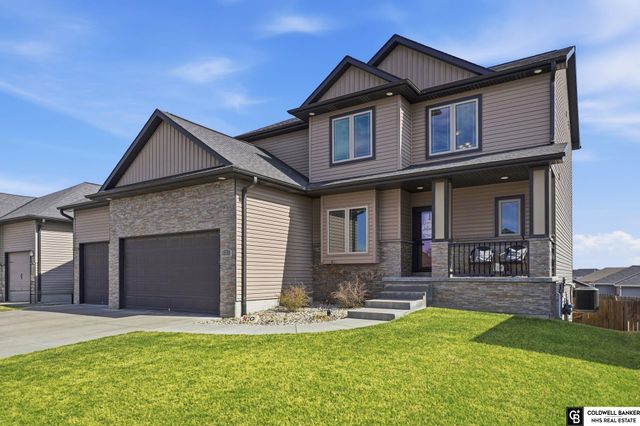 1330 Blue Spruce Drive, Lincoln, NE 68505