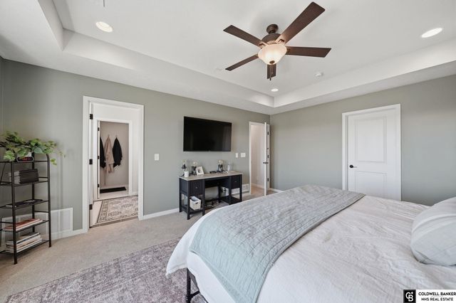 1330 Blue Spruce Drive, Lincoln, NE 68505