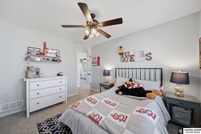 1330 Blue Spruce Drive, Lincoln, NE 68505