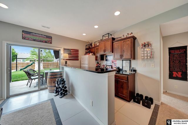 1330 Blue Spruce Drive, Lincoln, NE 68505