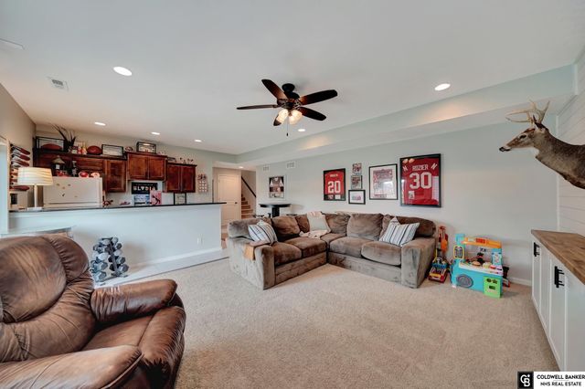 1330 Blue Spruce Drive, Lincoln, NE 68505