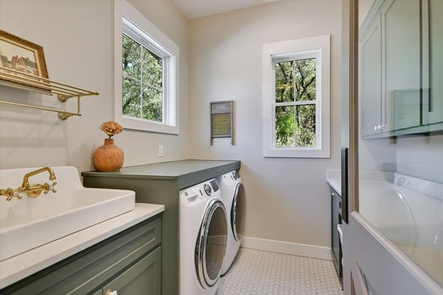 540 Casey LN, Wimberley, TX 78676