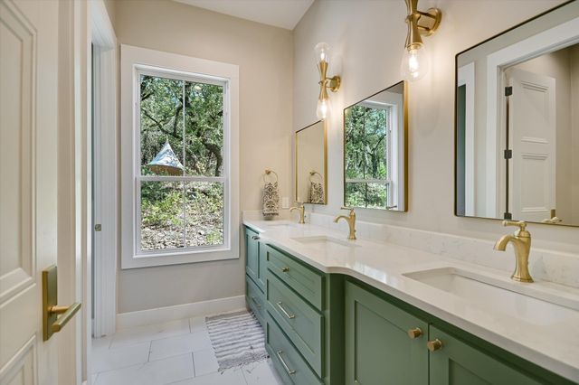 540 Casey LN, Wimberley, TX 78676