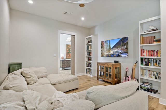 540 Casey LN, Wimberley, TX 78676