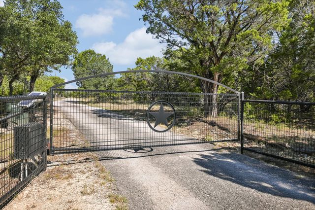 540 Casey LN, Wimberley, TX 78676