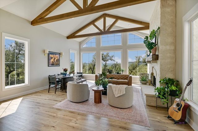 540 Casey LN, Wimberley, TX 78676