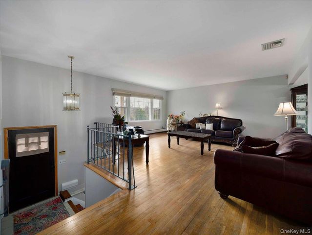 7 Renie Lane, Blauvelt, NY 10913