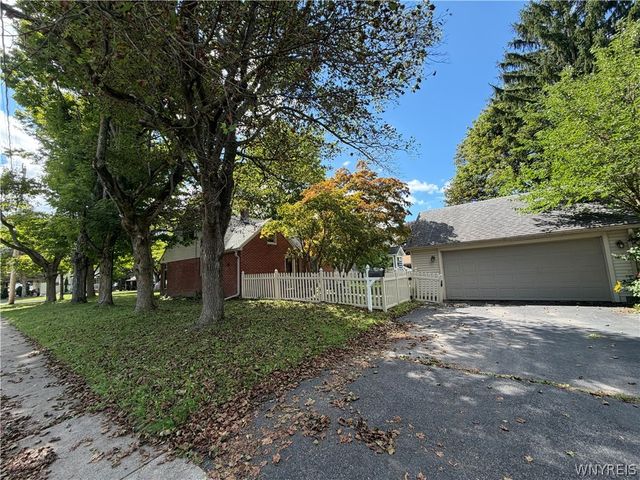 14 Grant Street, Lancaster, NY 14086