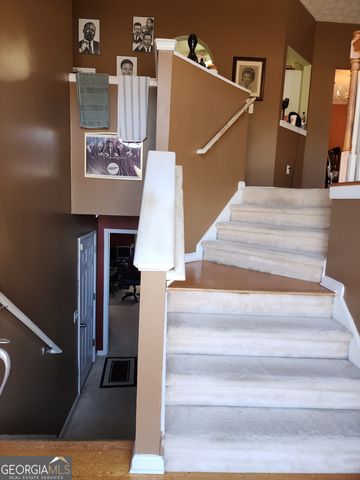 4584 Browns Mill Close, Lithonia, GA 30038