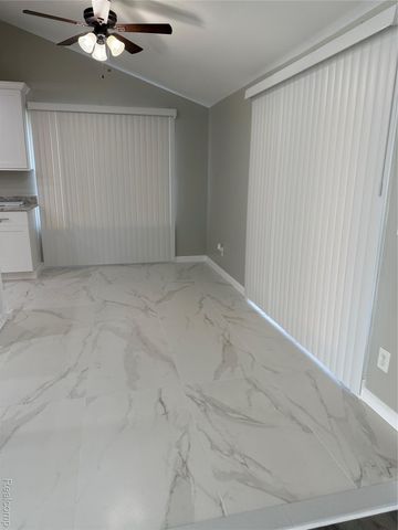 1217 Kings Carriage Road, Grand Blanc, MI 48439